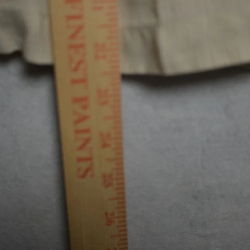 Tommy Bahama $110. Relax Mens 32 Tan Striped 100% Linen Casual Shorts Flaws
